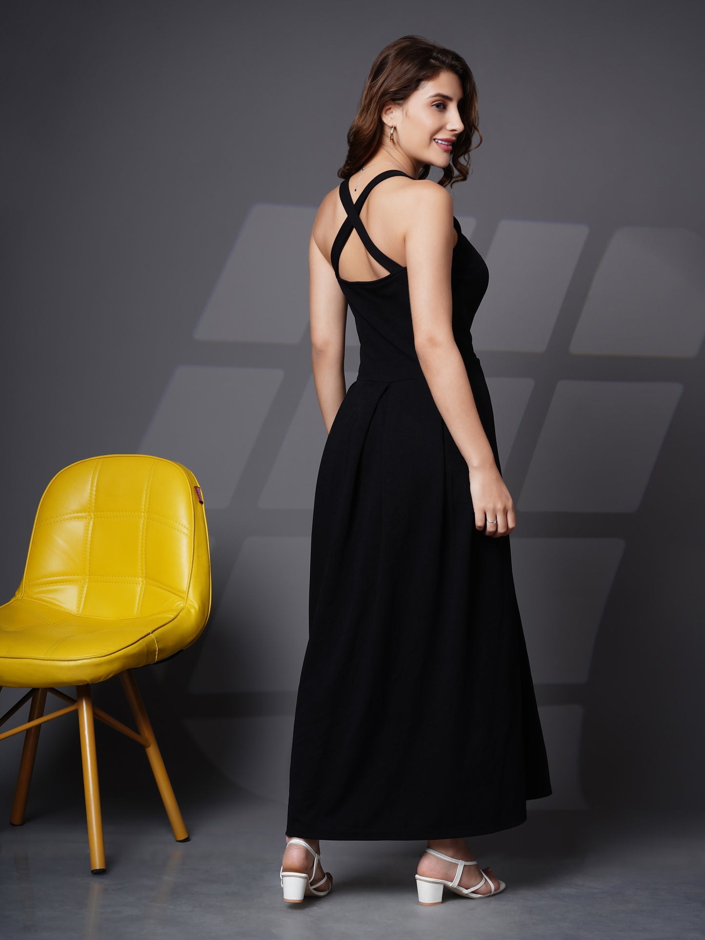 Box pleat fit & flare long dress Black