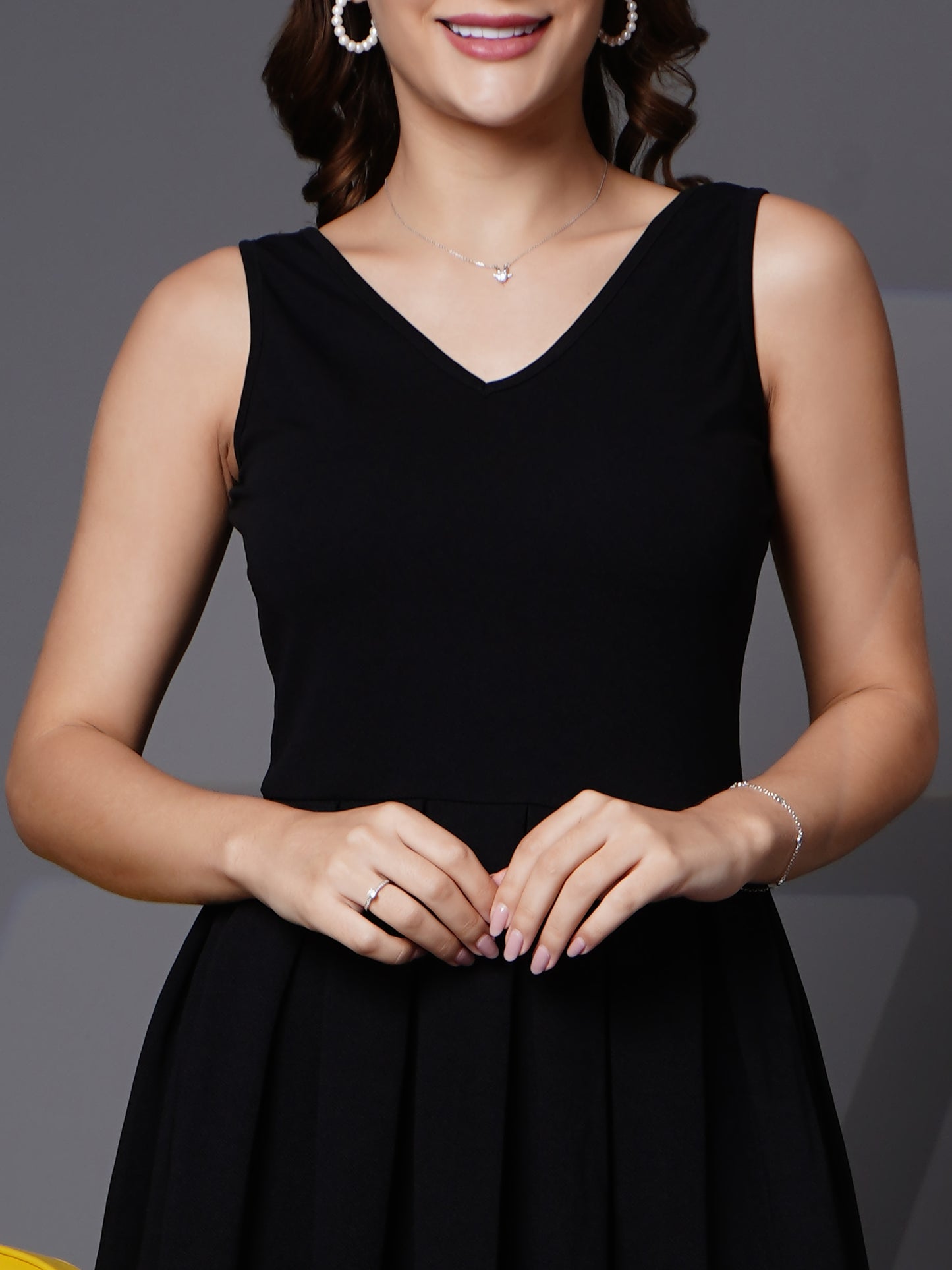 Pleated short sleeve less dress