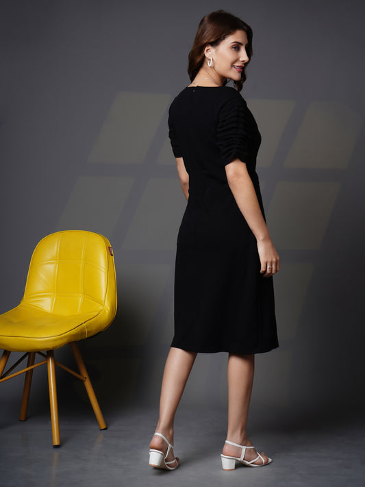 Tulip hem gather sleeves dress